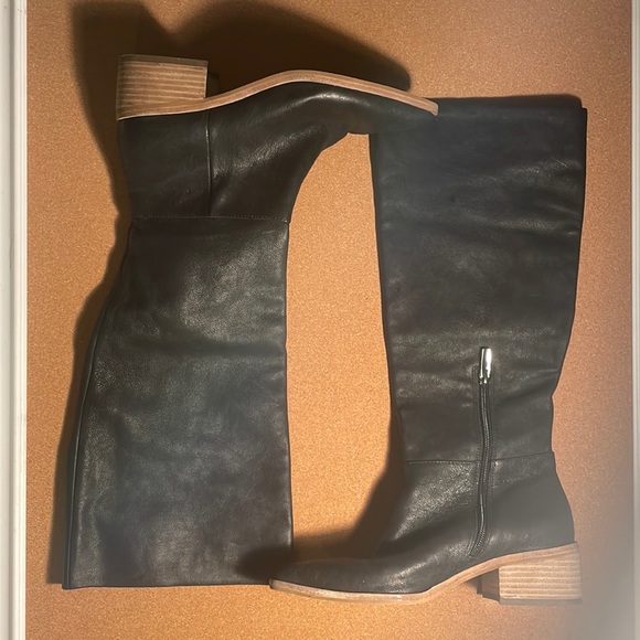 Vine Camuto Black Leather Breanna Boot - Picture 3 of 4